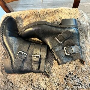 Gentle Souls Black Leather Round Toe Buckle Moto Boots, Size 7.5